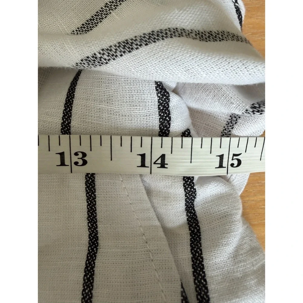 Banana Republic sleeveless linen